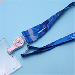 Xưởng sản xuất dây đeo thẻ nhân viên theo thiết kế riêng của khách hàng